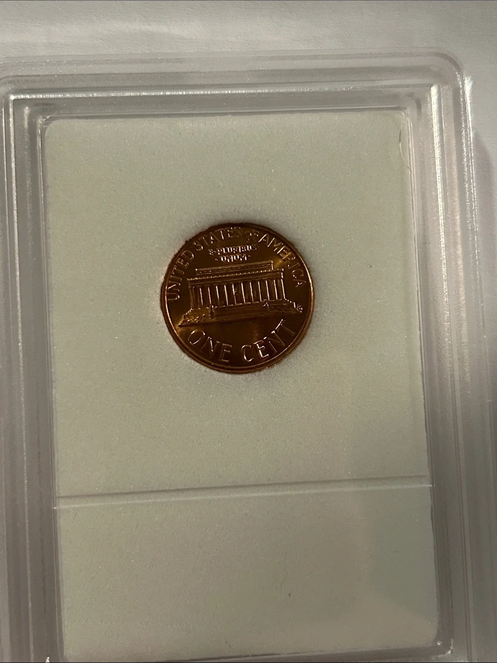 1974-P Lincoln 1c Uncirculated Copper Cent in Clear Protective Case